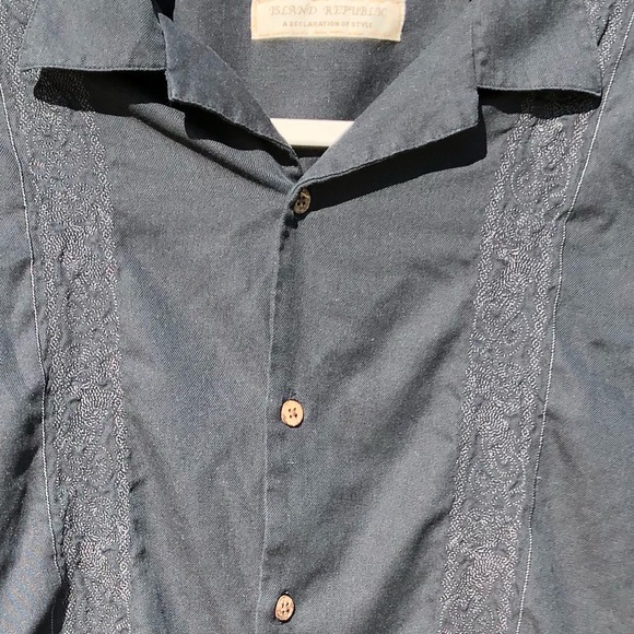 ISLAND REPUBLIC BLACK SILK HAWAIIAN MENS SHIRT M - Picture 4 of 7